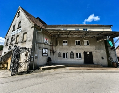 Straßenansicht