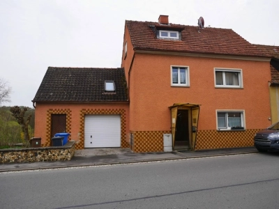 Zweifamilienhaus